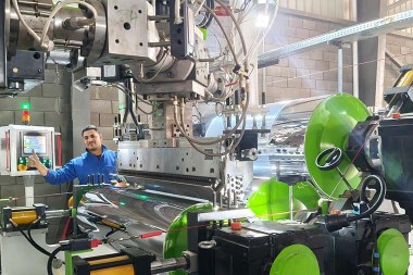 Misir Müştəri Həlləri üçün PET Lövhə İstehsal Xəttinin Yerində İstismarına Verilməsi